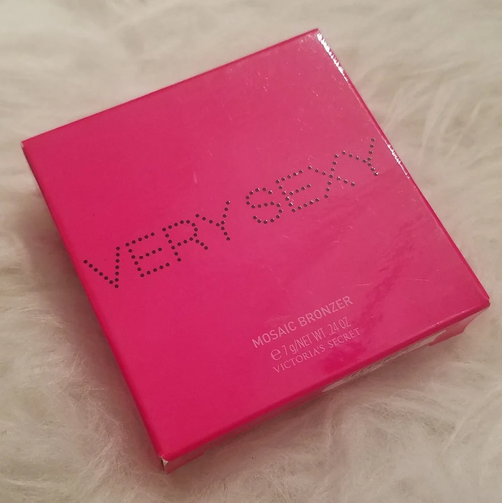 🆕️RARE🆕 VS VERY SEXY MOSAIC BRONZER